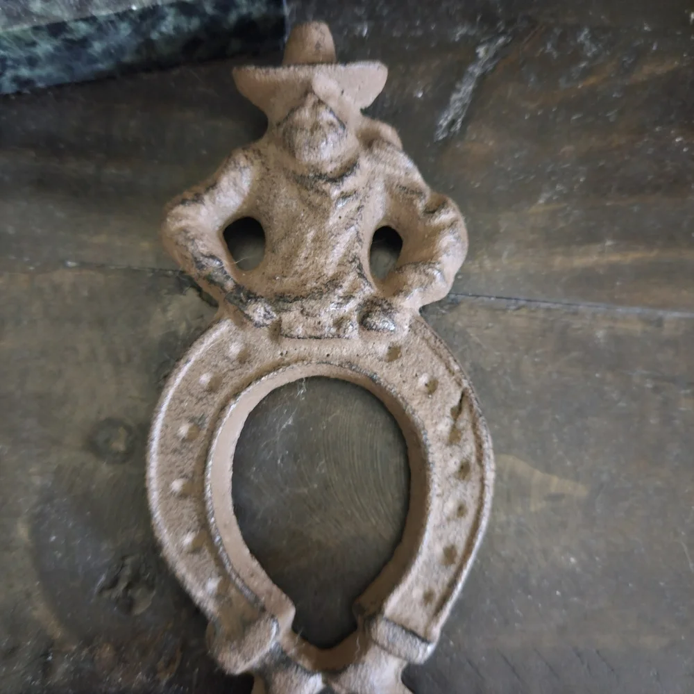 Vintage Rustic Cowboy Horseshoe Wall Decor